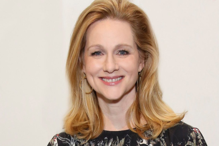 laura linney net worth